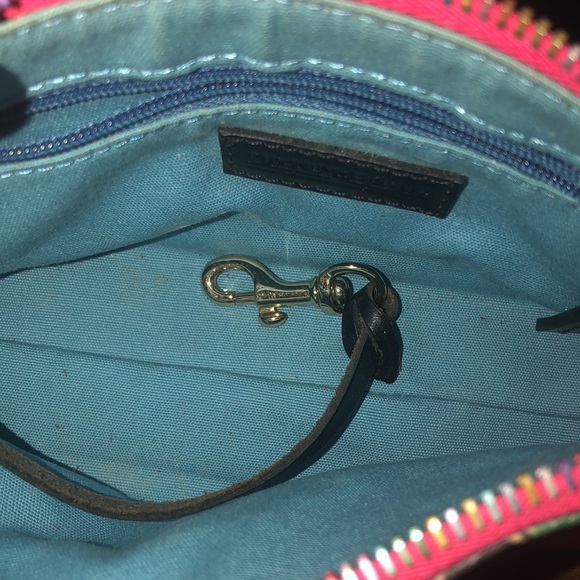 Dooney & Bourke Scribble Crayon Hearts Leather Pochette Bag Purse Y2K - Picture 6 of 12